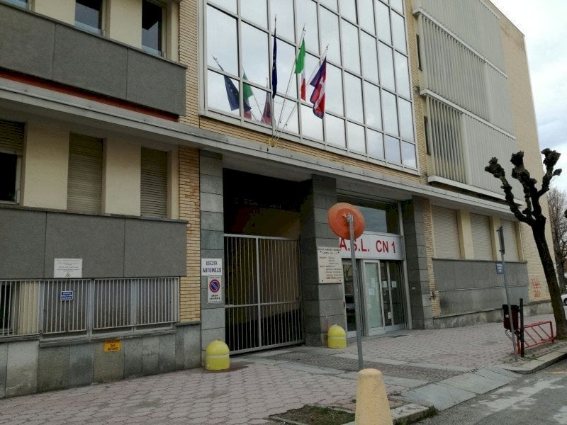 STIPENDI DIRETTORI GENERALI ASL. L’EMENDAMENTINO PORTA L’AUMENTINO.
